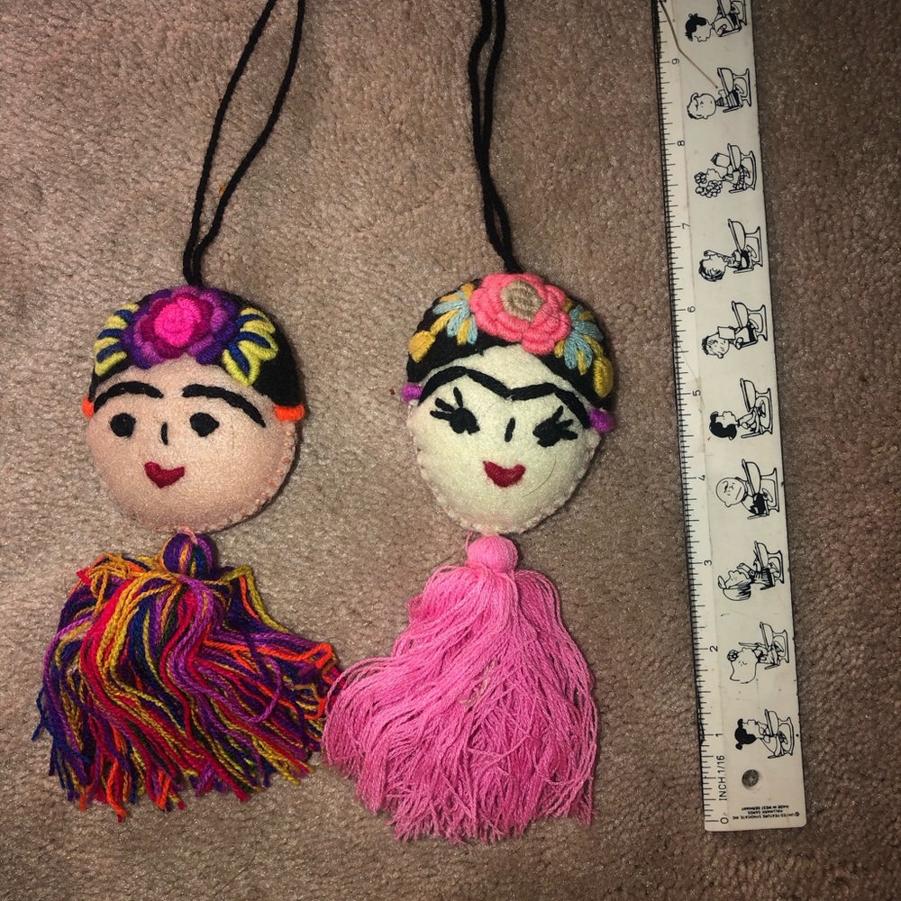 Frida - Picture 3 of 3